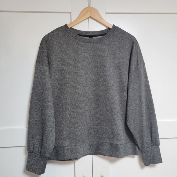 Meg & Margot Tops - Meg & Margot Sweatshirt (M)